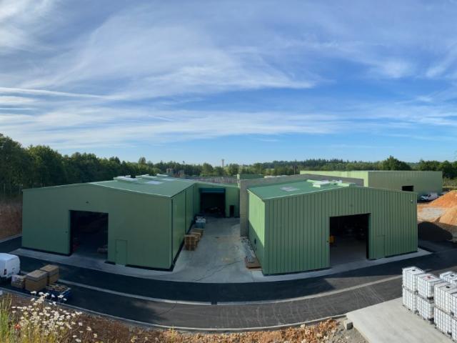 Batiments d'activités à Bourth (27)